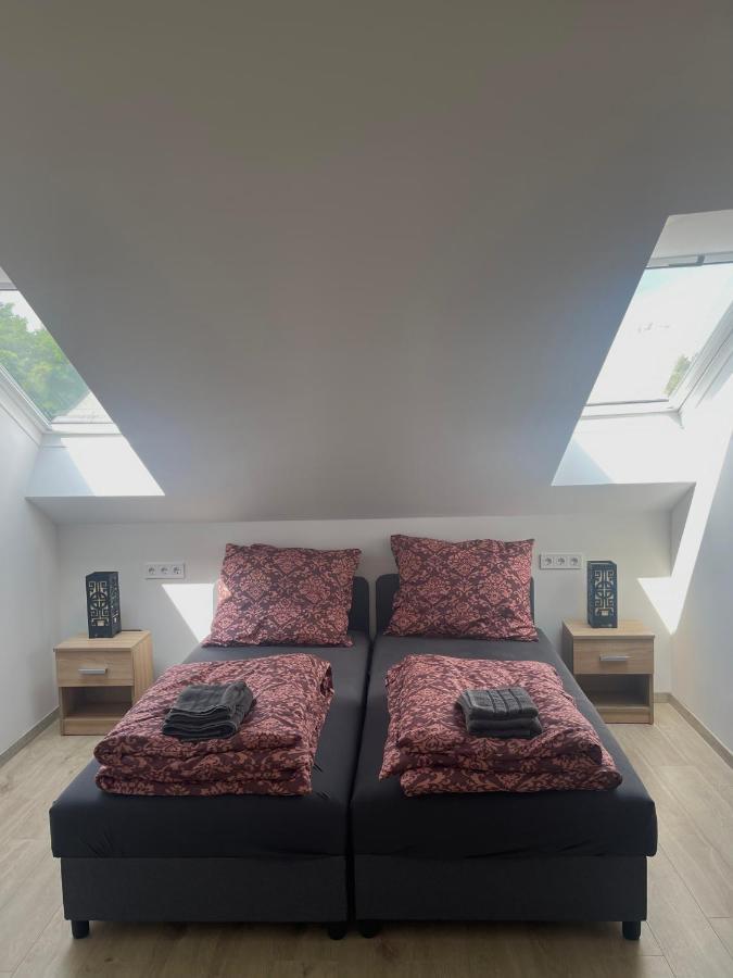 Colosseum Etterem Es Apartment Salgótarján